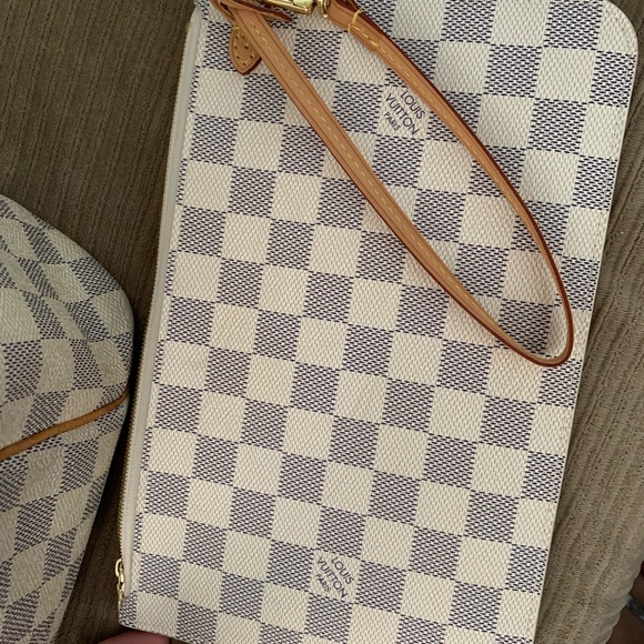 Louis Vuitton Handbags - SOLD-Neverfull Mm azur pouch